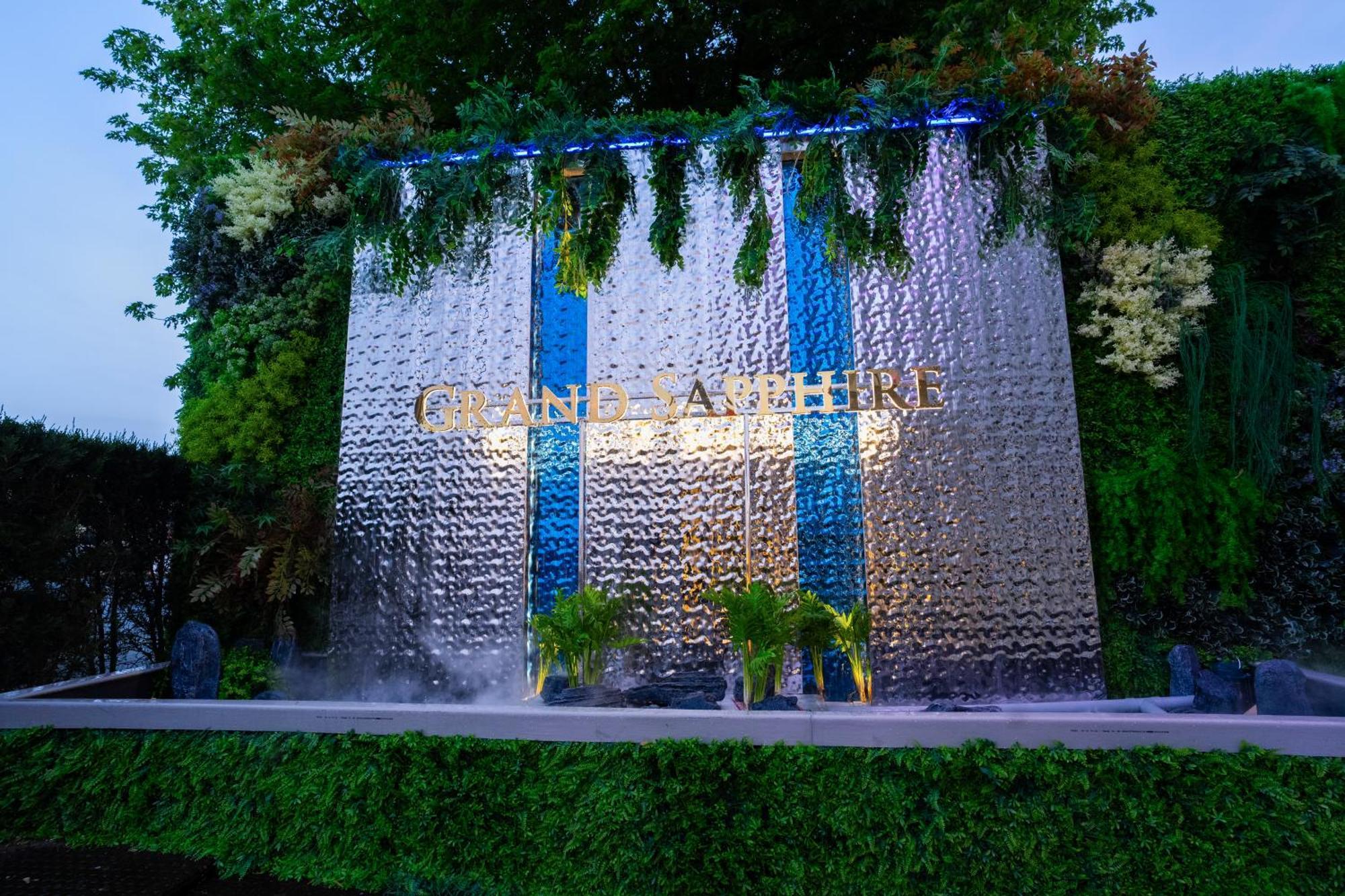 Grand Sapphire Hotel & Banqueting Croydon kerület Kültér fotó